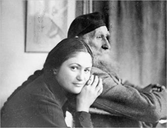 Aristide Maillol and his model and muse Dina Vierny - אריסטיד מאיול